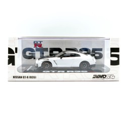 Inno64 Nissan GT-R R35 Nismo (weiß) Rechtslenker