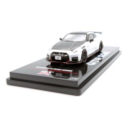 Inno64 Nissan GT-R R35 Nismo (weiß) Rechtslenker