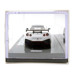 Inno64 Nissan GT-R R35 Nismo (weiß) Rechtslenker