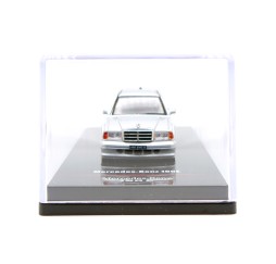 Inno64 Mercedes-Benz 190E